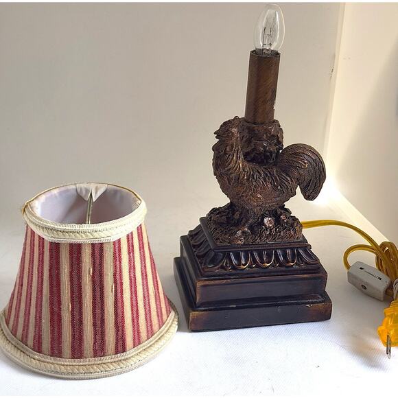 LAMP/TABLE-Rooster-Resin, Brown Rubbed Gold Finish, Toggle Switch, With Shade - Picture 6 of 16